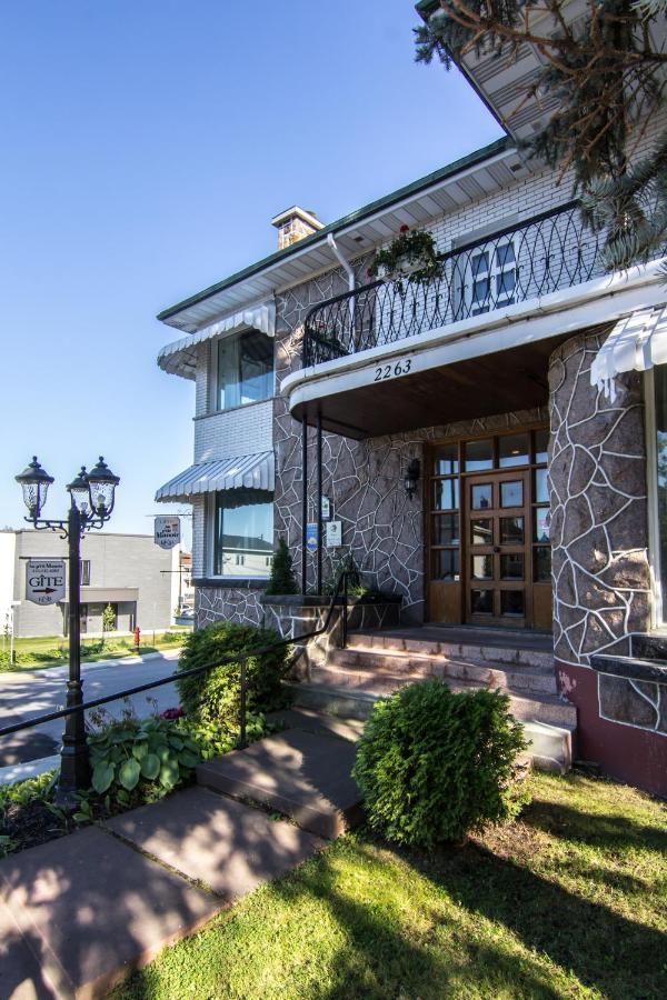 Gite Au P'Tit Manoir B&B Saguenay Exterior foto