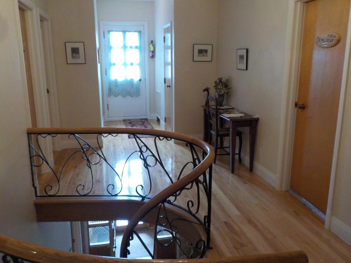 Gite Au P'Tit Manoir B&B Saguenay Exterior foto